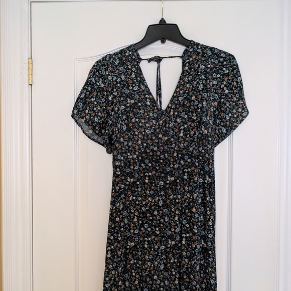 Reitmans Green Floral High Low Dress - Picture 2 of 7